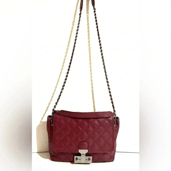 Marc Jacob burgundy quilted leather crossbody handbag - Picture 7 of 11